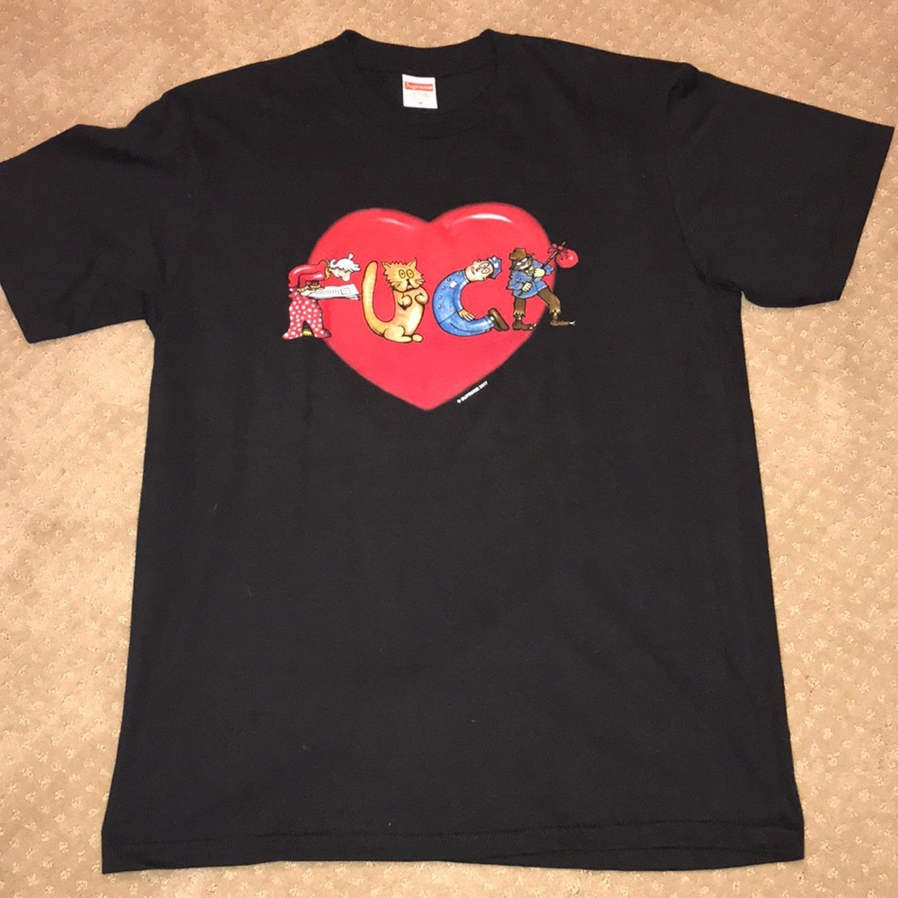 Men’s supreme tee.